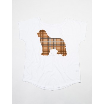 T-Shirt girocollo profondo da donna con grafica cane Terranova - Newfy Tartan